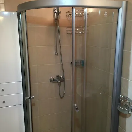 First Line At Обзор