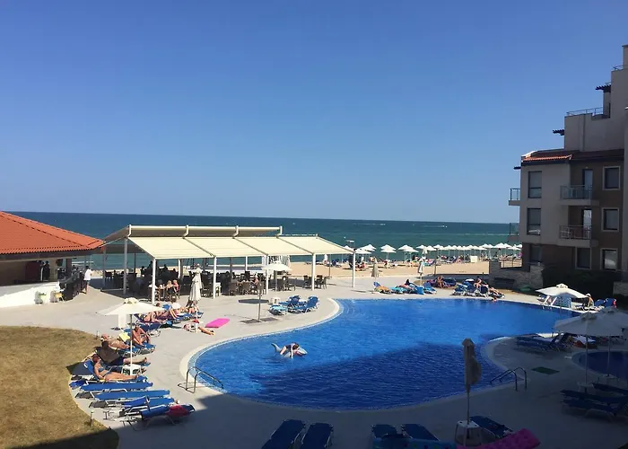 First Line At Hotel apartamentowy Obzor