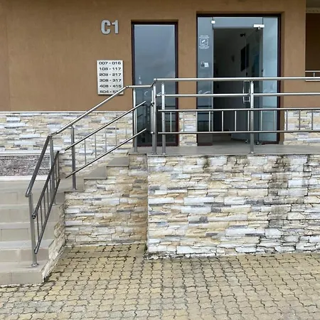 Lejlighedshotel First Line At Obzor