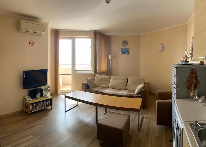 First Line At 4* Obzor