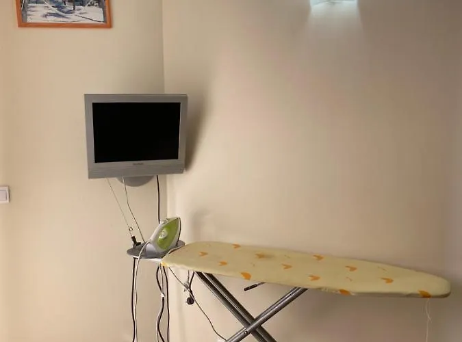 Hotel apartamentowy First Line At 4*