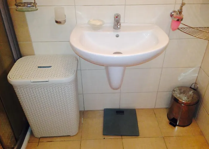 First Line At Hotel apartamentowy 4*